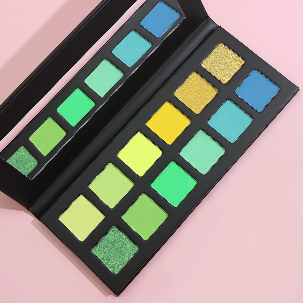 Private label eyeshadow palette